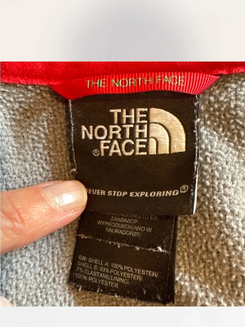 The North Face Men's Dark Heather Gray Half-Zip Pullover with Red Accents